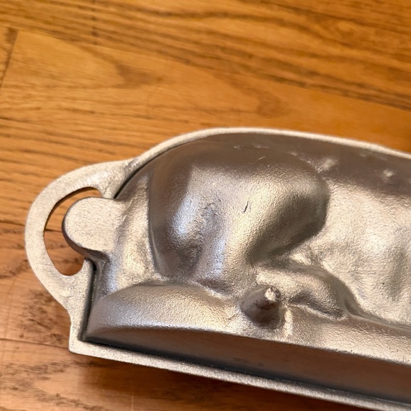 Cast Aluminum Lamb Cake Mold by Kitchen Supply USA NEW - Picture 9 of 16
